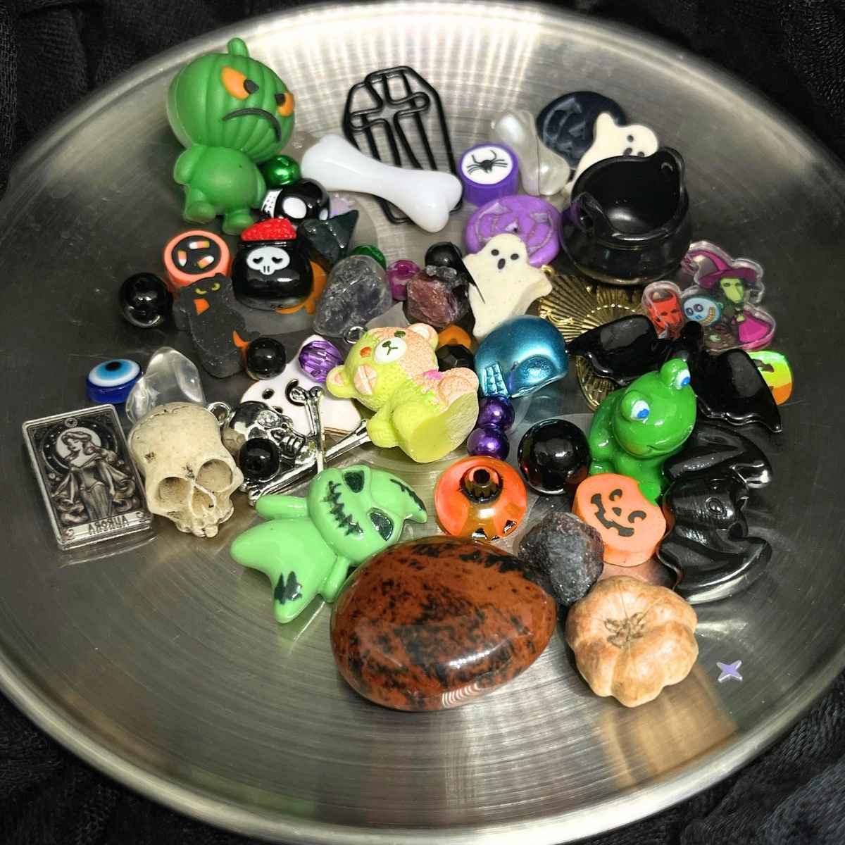 Mystery Halloween Scoop—Trick or Treat Trinkets! - Image 10