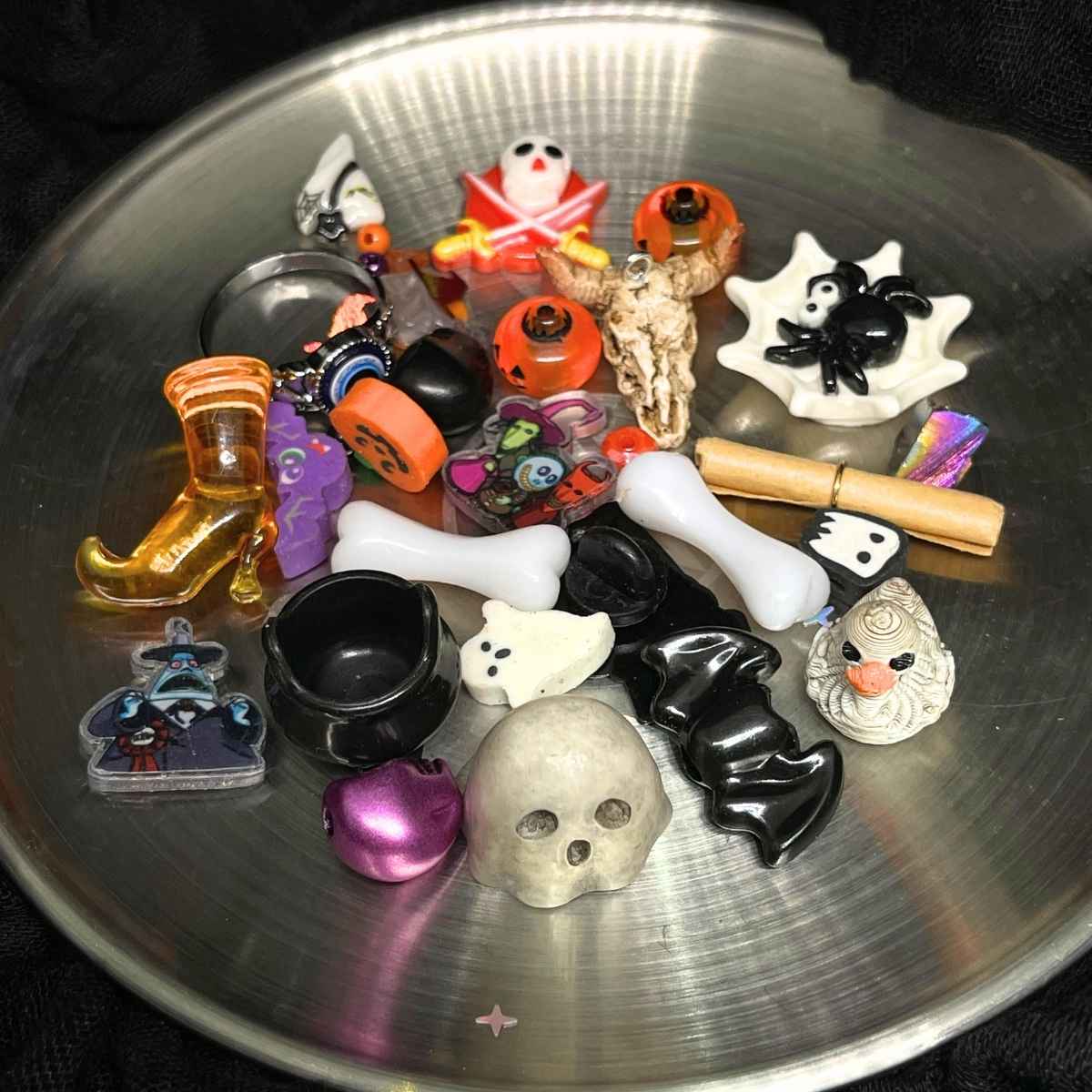 Mystery Halloween Scoop—Trick or Treat Trinkets! - Image 9